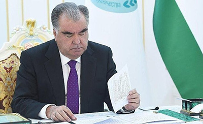 Президент Республики Таджикистан Э.Рахмон: 20 лет ШОС: Сотрудничество во имя стабильности и процветания