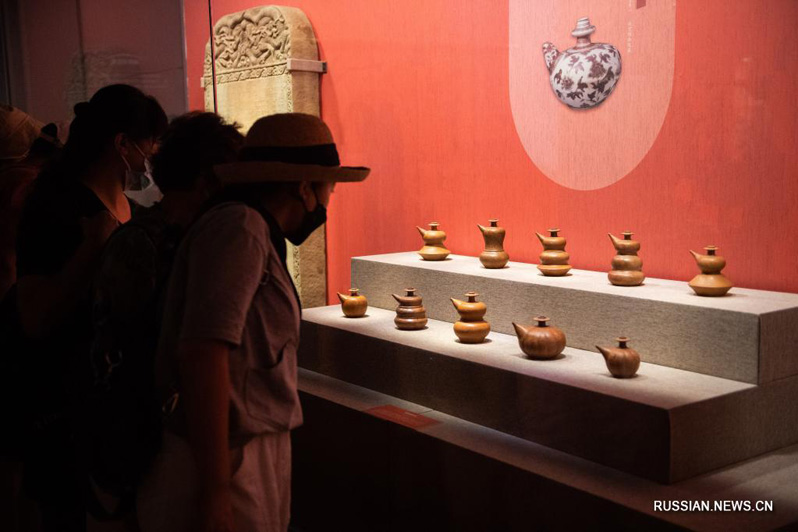 Более 220 памятников культуры ряда стран Азии представлено в Музее пров. Хунань