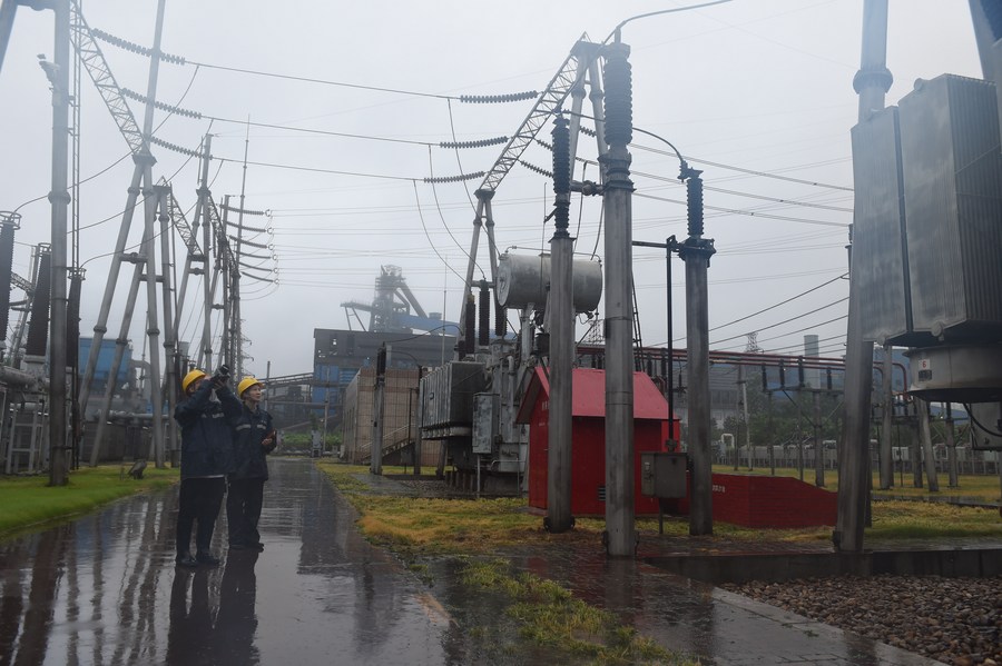 Провинция Аньхой на востоке Китая готовится к приближающемуся тайфуну "Ин-Фа"