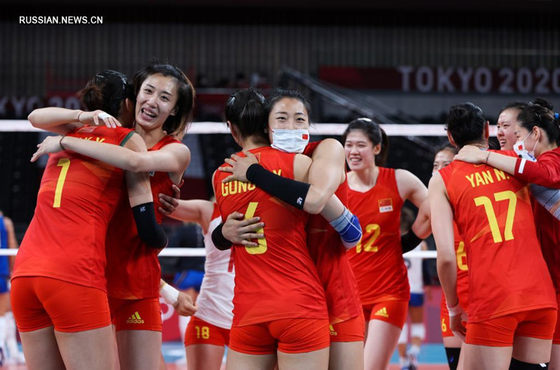 Женская сборная Китая по волейболу обыграла команду Италии на Олимпиаде в Токио