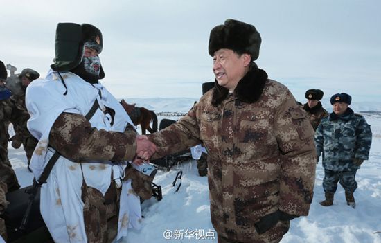 26 января 2014 года Си Цзиньпин прибыл на гору Аршан Внутренней Монголии и под ветром и снегом навести патрулирующих на границе офицеров и солдам. Тогда температура опустилась ниже 30 градусов мороза.