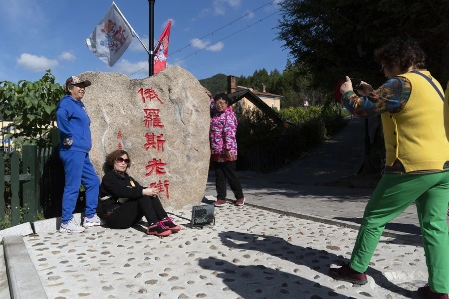Поэтическая жизнь в столетнем поселке в русском стиле на северо-востоке Китая
