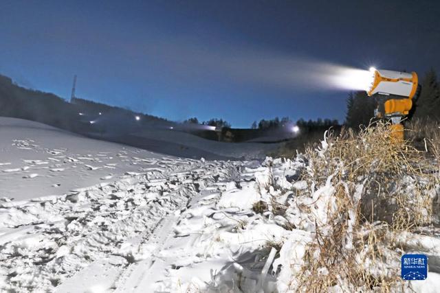 В Чунли провинции Хэбэй готовят искусственный снег для зимних Олимпийских игр