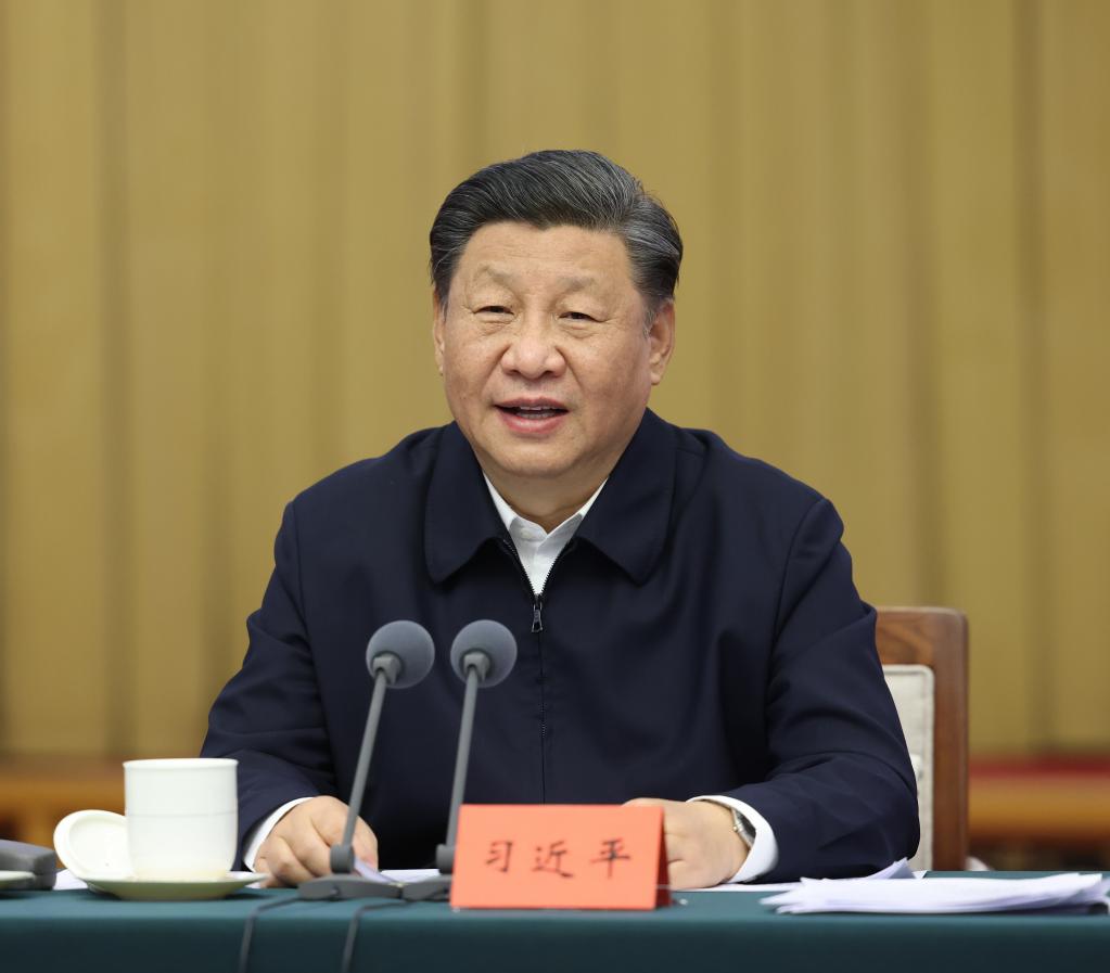 Си Цзиньпин выступил на симпозиуме по углубленному продвижению защиты окружающей среды и высококачественного развития в бассейне Хуанхэ