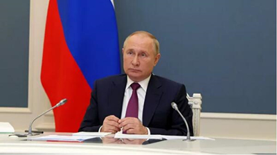 Путин поручил Минобороны оказывать поддержку в борьбе с COVID-19