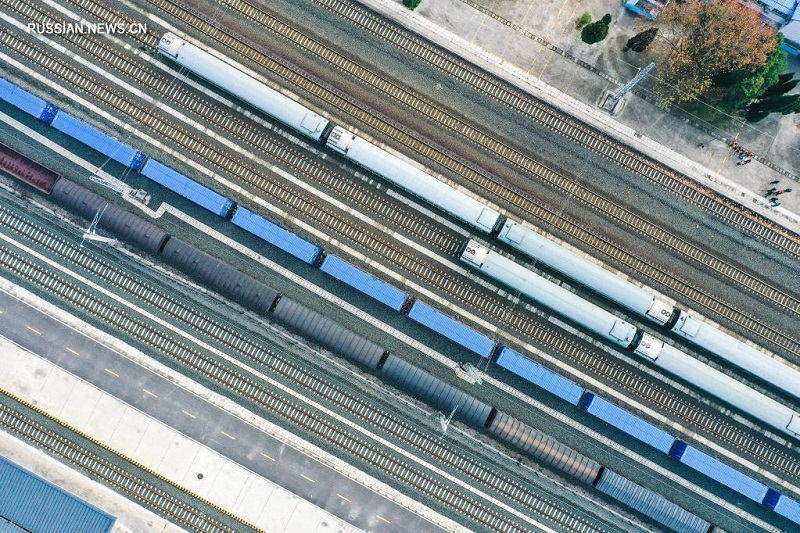 Из пров. Гуйчжоу в Москву отправился первый грузовой поезд прямого сообщения в рамках ж/д грузоперевозок Китай-Европа
