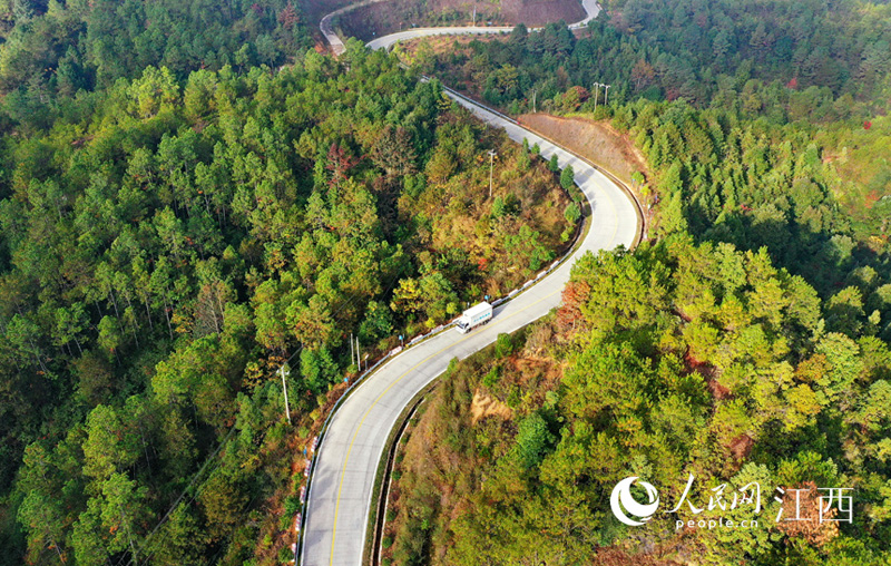 Качественные сельские дороги приносят пользу фермерам китайского уезда Хуэйчан