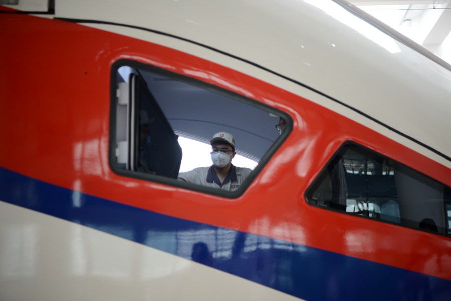 Китай стимулирует развитие отрасли железнодорожного транспорта