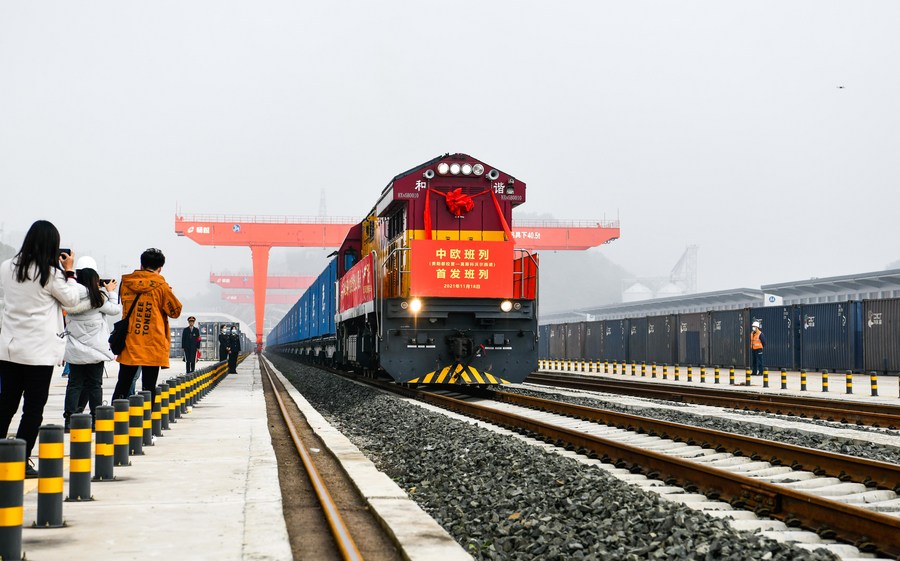 В секторе международных перевозок Китая наблюдался заметный рост в январе-ноябре 2021 года