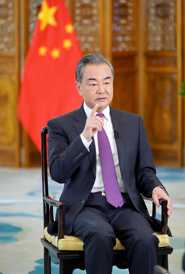 Ван И провел обзор дипломатии Китая в 2021 году по пяти аспектам