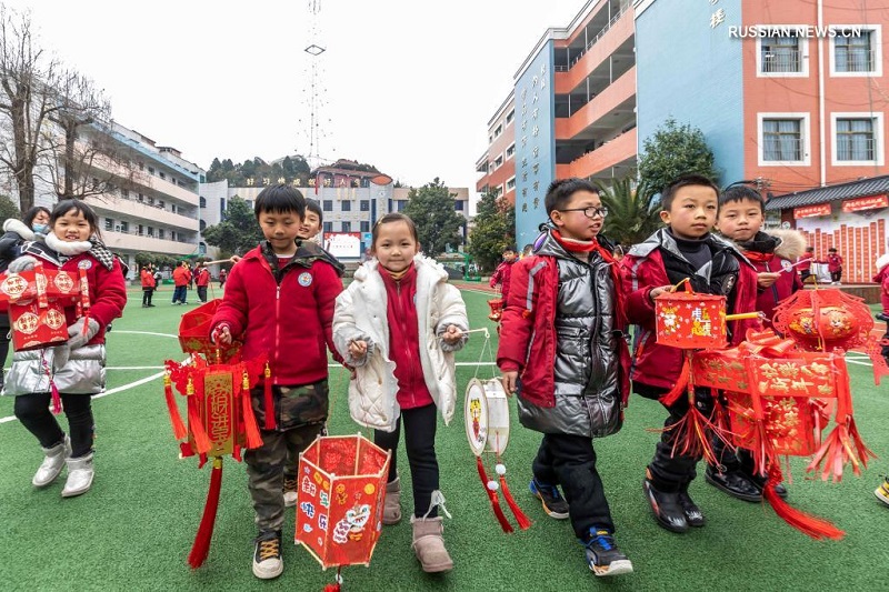 Встреча Нового 2022 года в школах и детских садах Китая