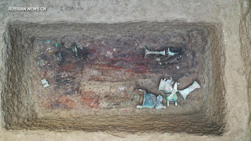 Руины родовых гробниц 3000-летней давности обнаружены в Центральном Китае
