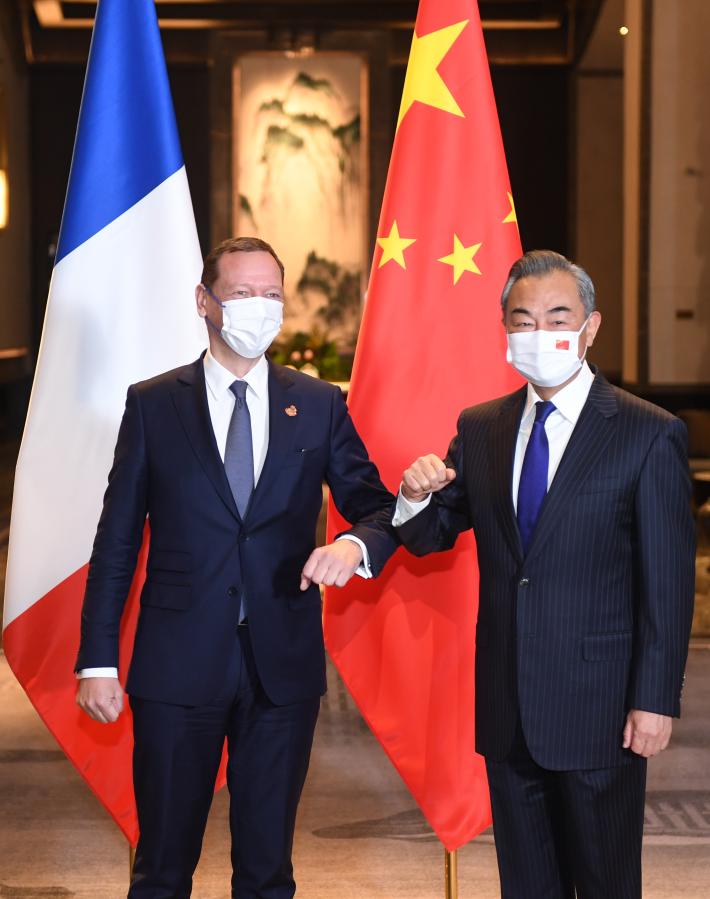 Ван И и Э. Бонн провели 22-й Китайско-французский стратегический диалог