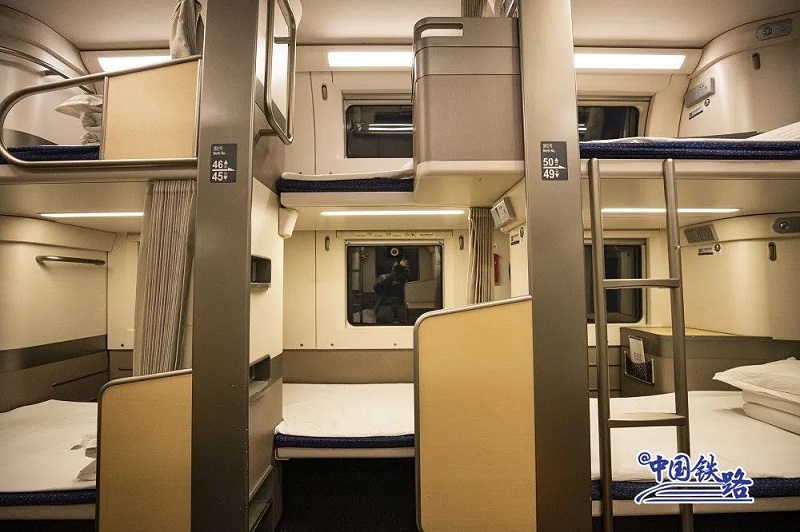 В Китае представлен усовершенствованный поезд «мобильный отель»