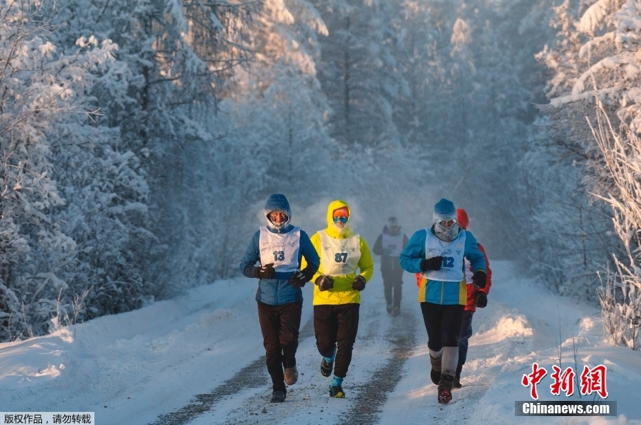 В России прошел самый холодный марафон в мире