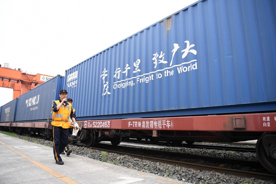 Число отправлений грузовых поездов Китай-Европа превысило 50 тыс.