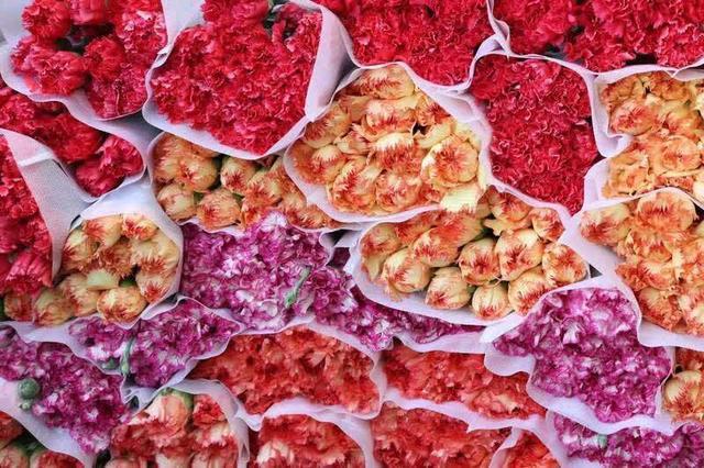 В китайской провинции Юньнань заметно выросли продажи свежесрезанных цветов