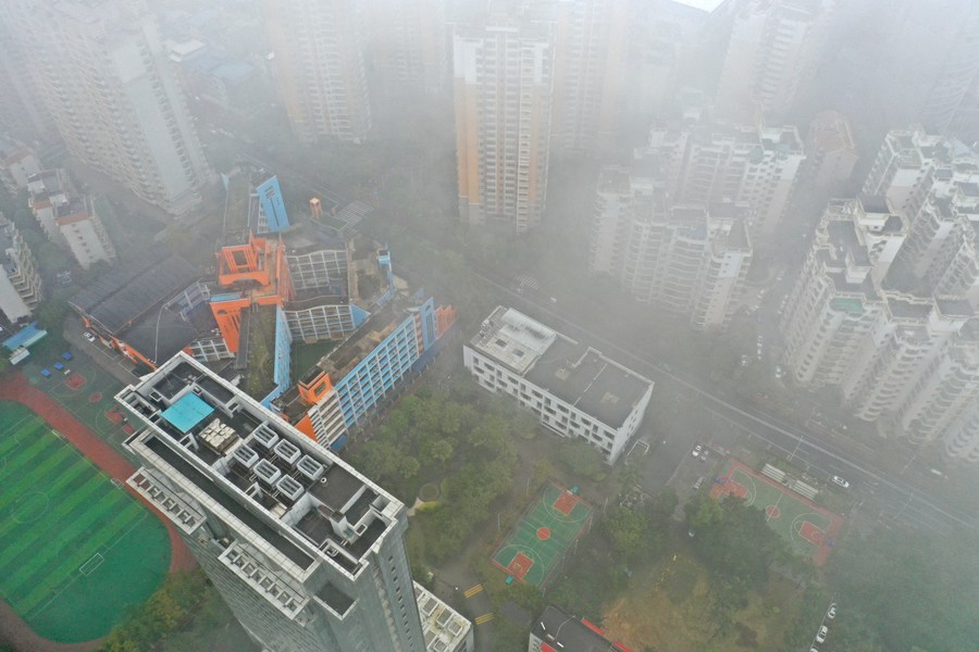Около 30 000 человек пострадали от низких температур и морозов на юге Китая