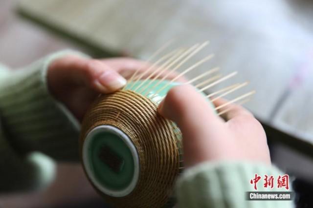 Китаянка стремится оживить традиции бамбукового плетения