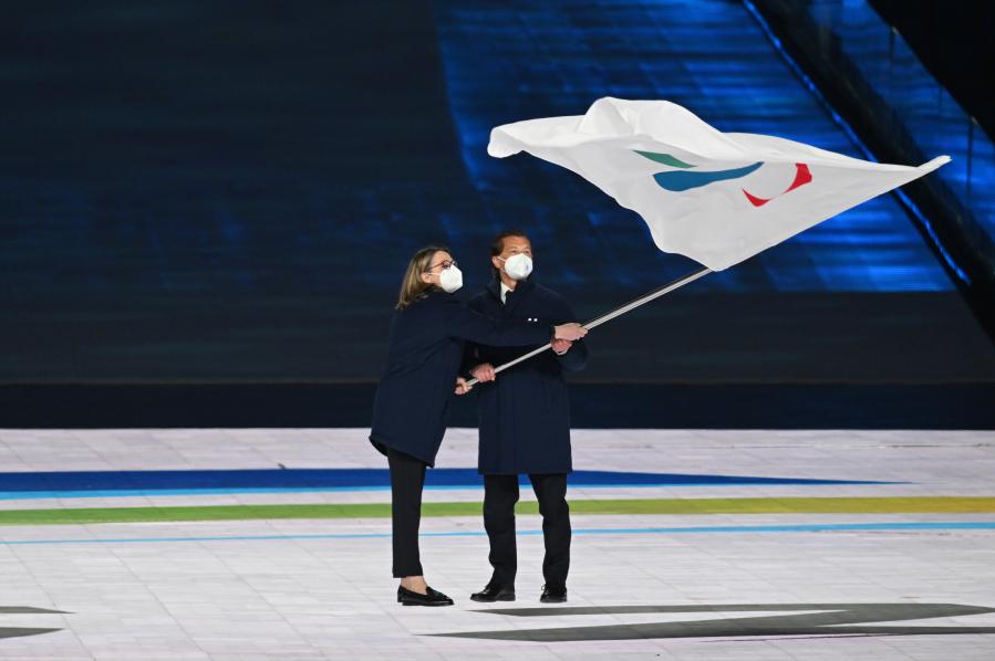 Паралимпийский флаг передан Милану и Кортина-д'Ампеццо, которые примут у себя Игры 2026 года