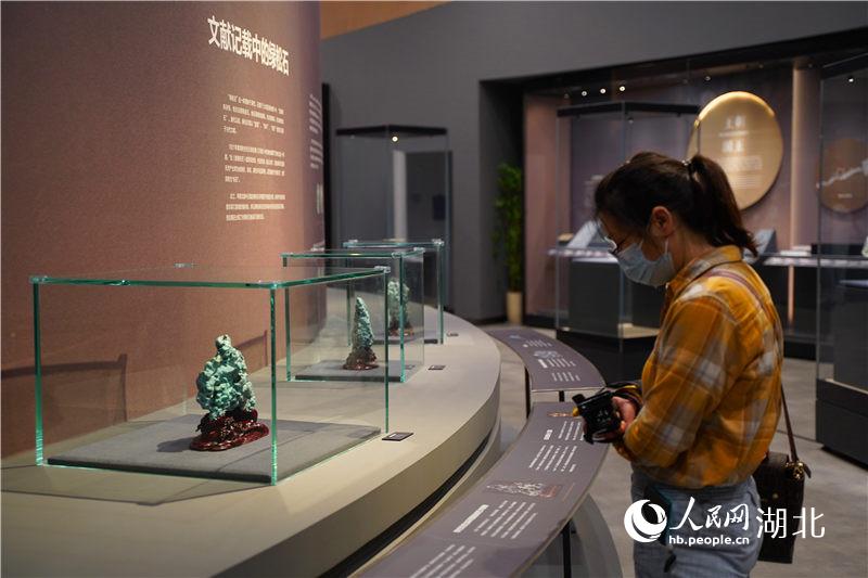 Культурная выставка бирюзы древних времен открылась в городе Ухань