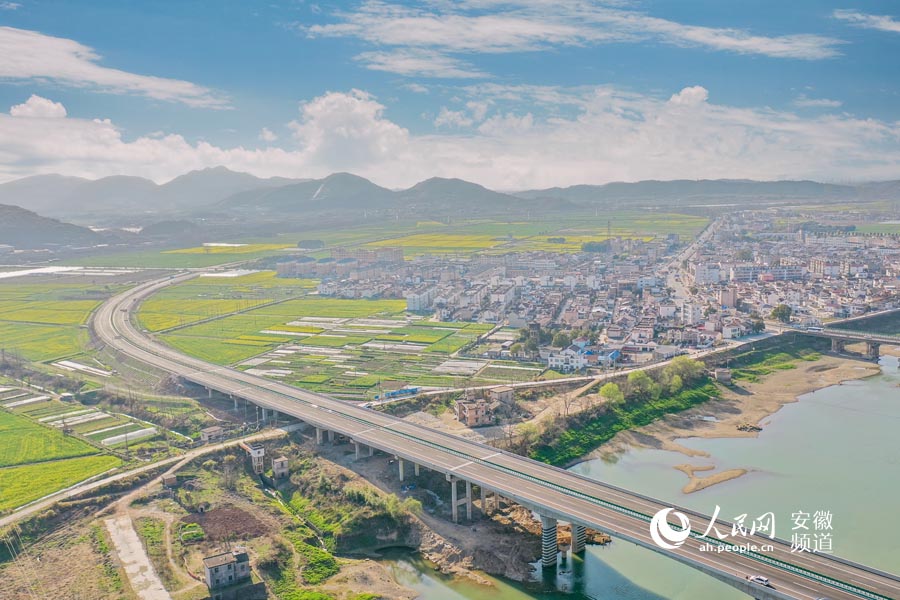 Строительство самой красивой автомагистрали в провинции Аньхой будет завершено в июне