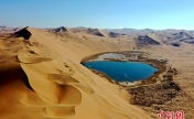 Пустынные озера на северо-западе Китая