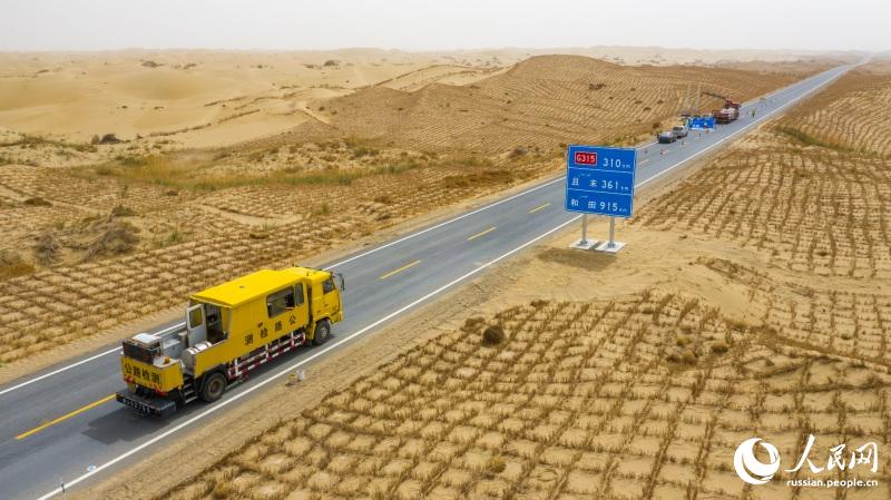 Третье пустынное шоссе в Синьцзяне будет построено и открыто для полноценного движения