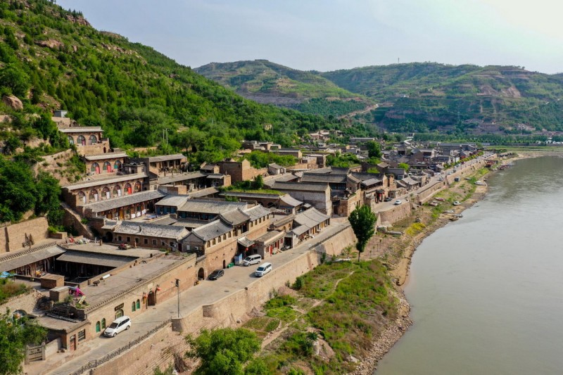Посещение “Первого городка на реке Хуанхэ”