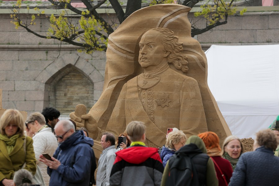 В Санкт-Петербурге открылся фестиваль песчаных скульптур
