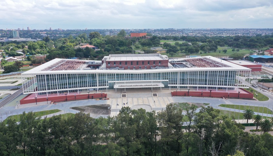 9 апреля, Лусака, Замбия. Аэроснимок Международного конференц-центра имени Кеннета Каунды. /Фото: Синьхуа/