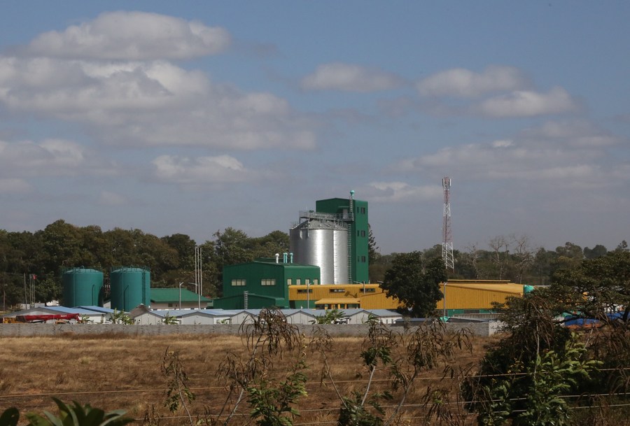 Замбия ввела в эксплуатацию три мукомольных завода, построенных на средства Китая