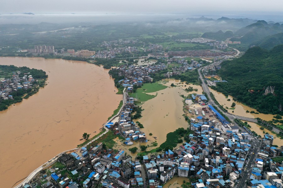 В Китае продолжает действовать режим экстренного реагирования на ЧС 3-го уровня в связи с наводнениями