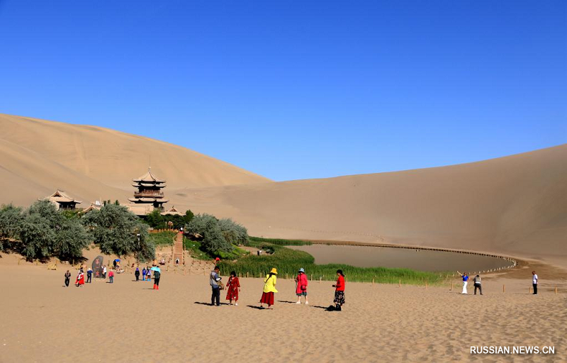 Город Дуньхуан принимает ряд мер по привлечению туристов