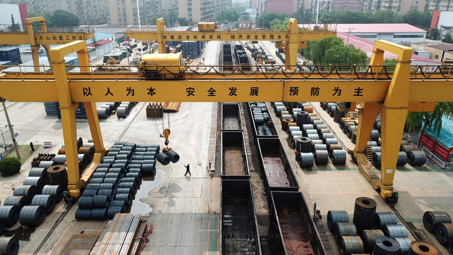Китай усиливает поддержку для обеспечения бесперебойного движения транспорта и работы сектора логистики
