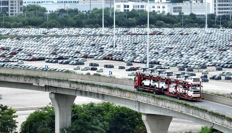 В Китае на дорогах появилось более 10 млн автомобилей на новых источниках энергии
