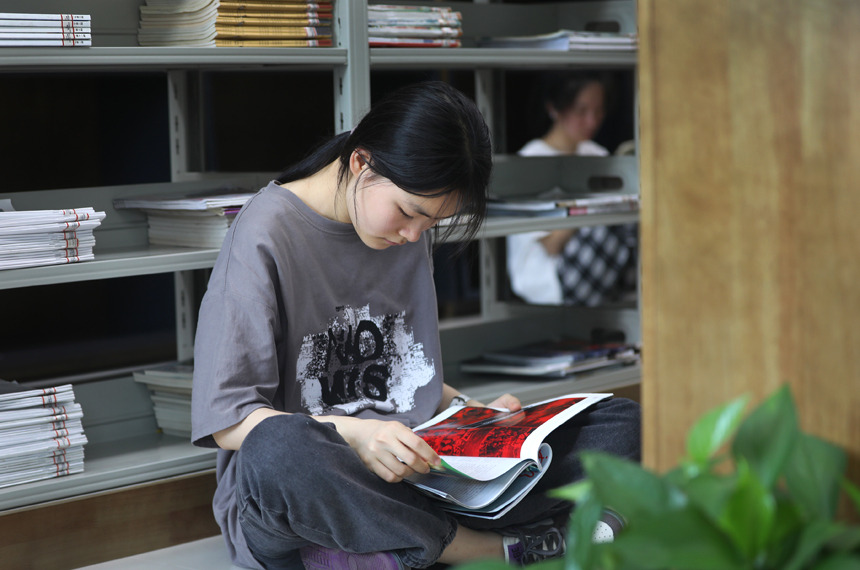 Дети из уезда Шангао провинции Цзянси проведут летние каникулы за чтением книг