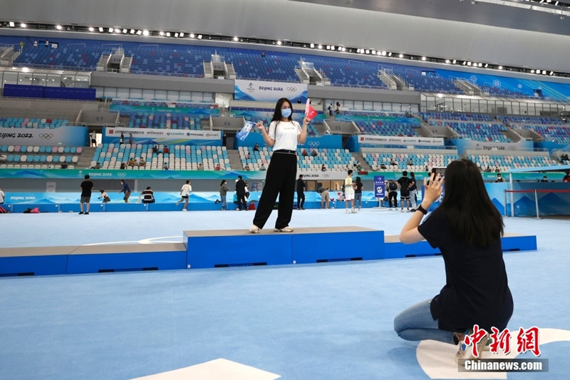 Китайский национальный стадион конькобежного спорта открыт для публики