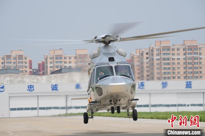 В Китае выдан сертификат качества для произведенной в стране модели вертолета среднего размера