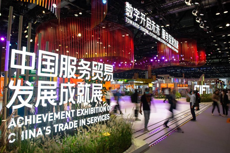 В первой половине 2022 года объем торговли услугами в Китае вырос на 21,6 проц