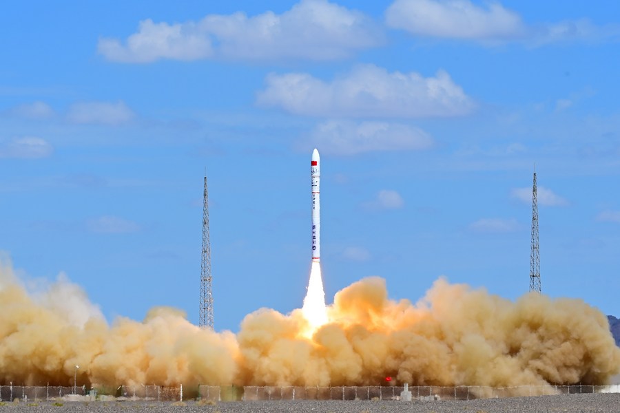 Китай запустил три спутника при помощи РН "Гушэньсин-1 Y3"