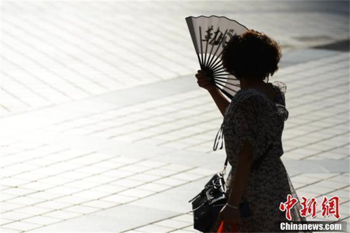 Самая высокая температура в Чунцине достигает 45℃