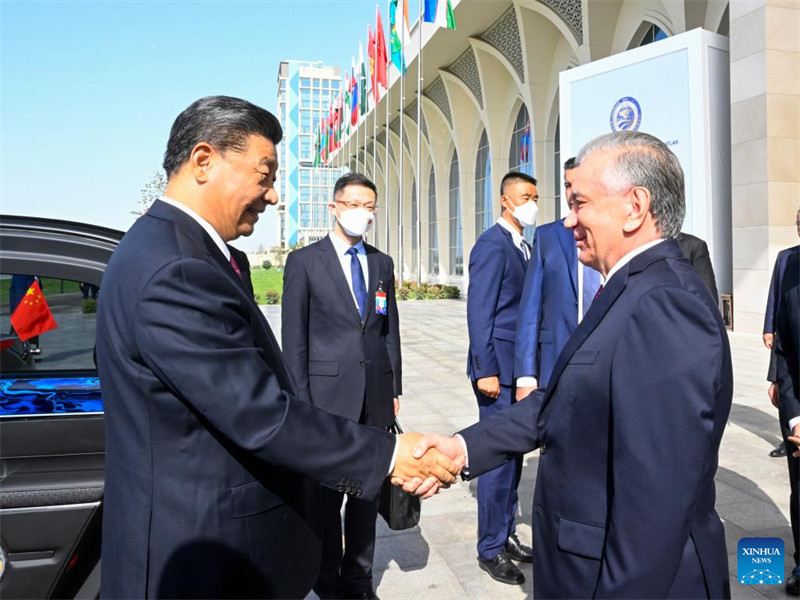 Си Цзиньпин провел переговоры с президентом Узбекистана Ш. Мирзиеевым