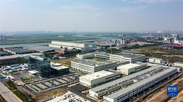 В Тяньцзине открылся инновационный центр производства автомобилей на новых источниках энергии