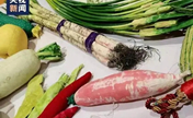 Китайская бабушка шьет невероятно реалистичные овощи и фрукты из тканей