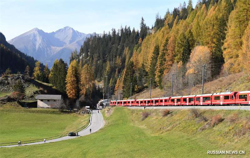 Швейцарская ж/д компания запустила самый длинный в мире пассажирский поезд