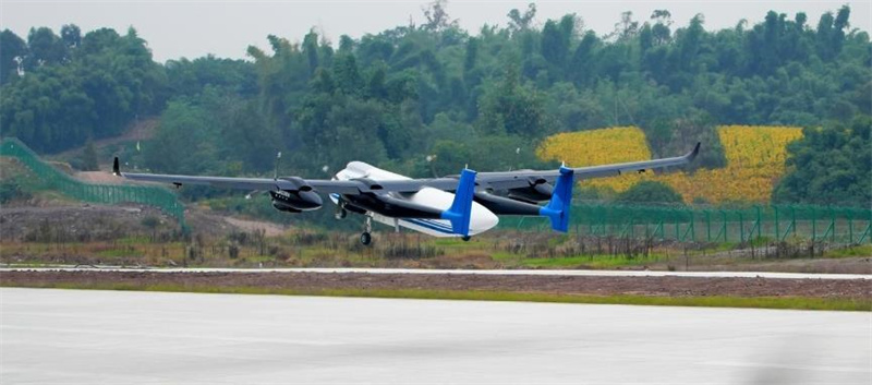 Китайский четырехмоторный беспилотник успешно совершил свой первый полет