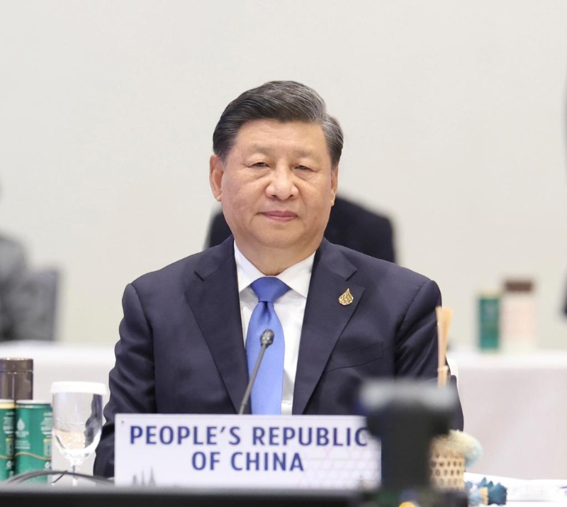 Си Цзиньпин призвал к свободной и открытой торговле на неофициальной встрече руководителей АТЭС
