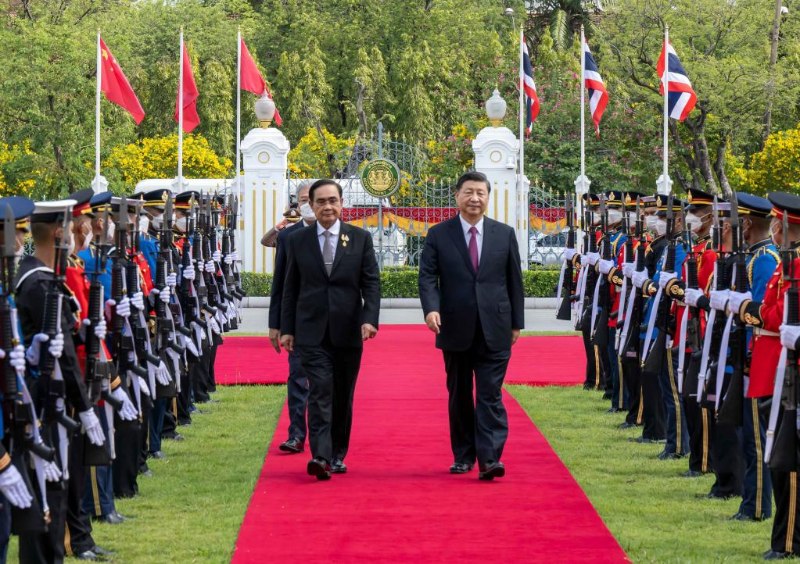 Си Цзиньпин и Прают Чан-Оча договорились о построении более стабильного, процветающего и устойчивого китайско-таиландского сообщества единой судьбы