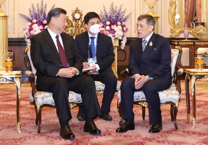 Си Цзиньпин и Пэн Лиюань встретились с королем Таиланда Маха Вачиралонгкорном и королевой Сутхидой
